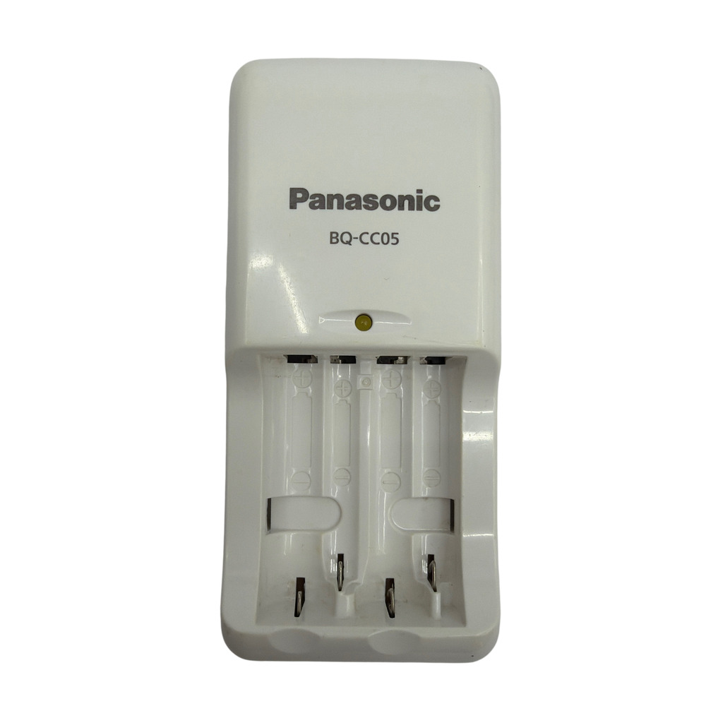 Panasonic BQ-CC05 AA/AAA NiMH Battery Charger 4-Slot White Tested Working
